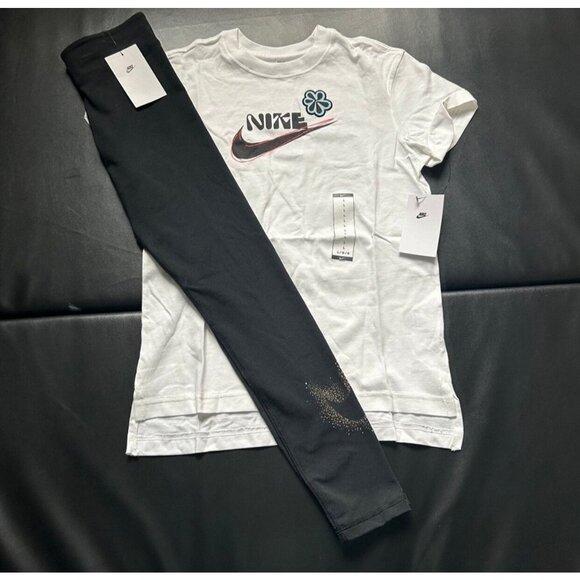 NWT Nike Leggings & Tee Set Girls Youth Size Large